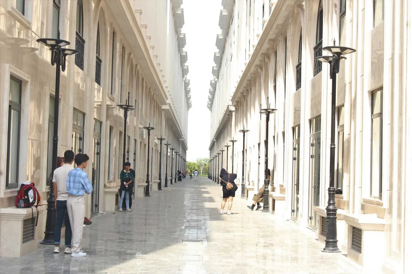 Thiếu không gian riêng tư và cảm giác cộng đồng